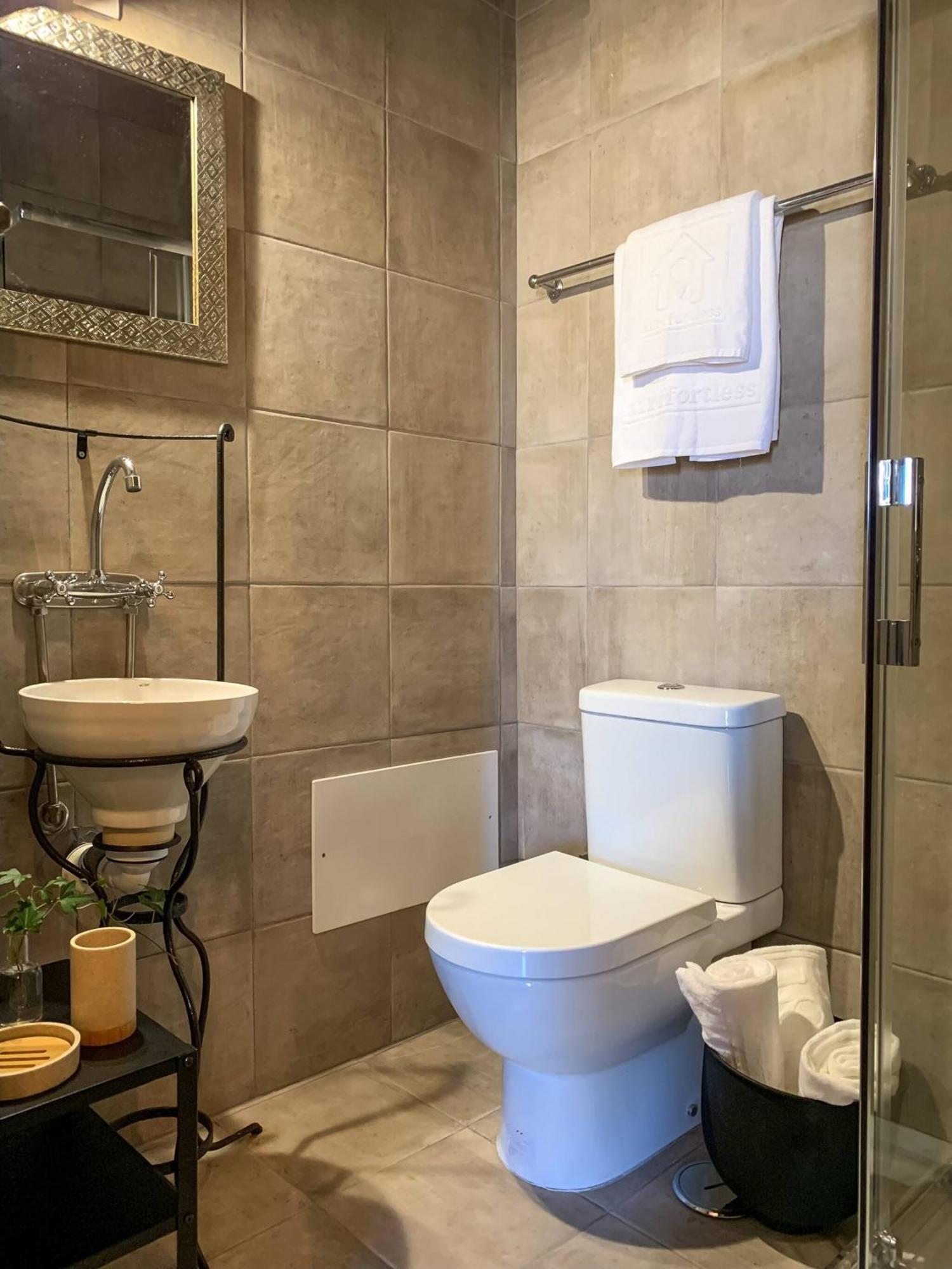 Chic Suite Figueiras W Balcony In Taviras Historical Centre المظهر الخارجي الصورة